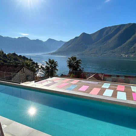 Guesthouse Mrshe Palace Perast Esterno foto