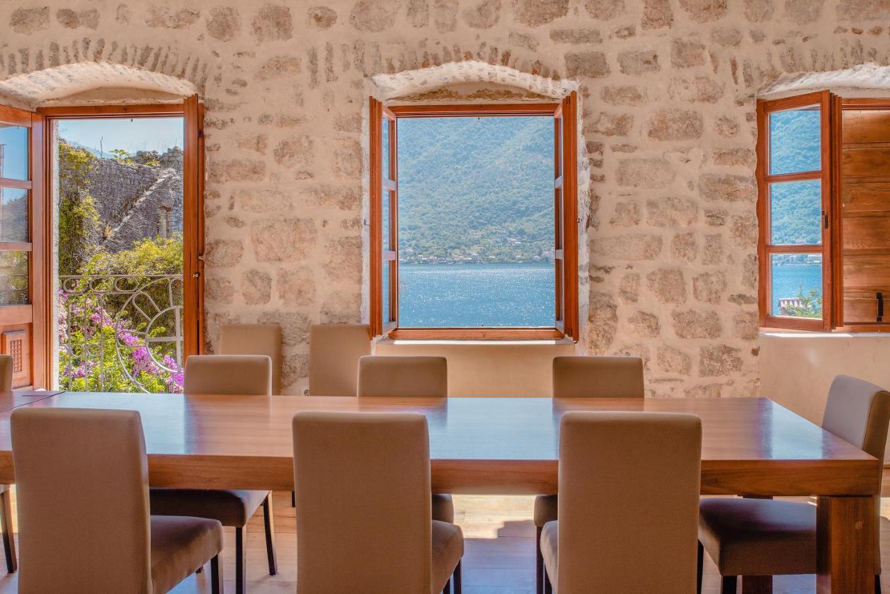 Guesthouse Mrshe Palace Perast Esterno foto