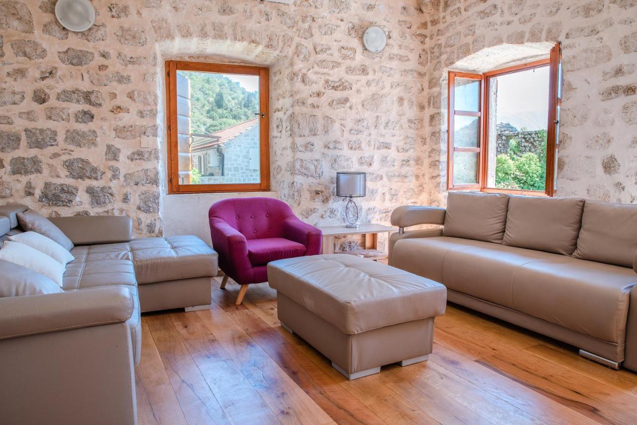 Guesthouse Mrshe Palace Perast Esterno foto