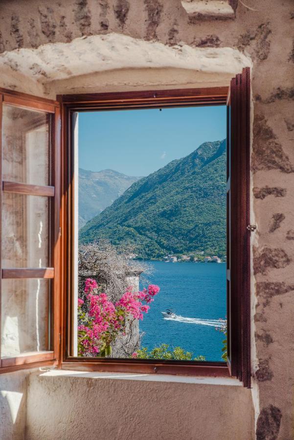 Guesthouse Mrshe Palace Perast Esterno foto