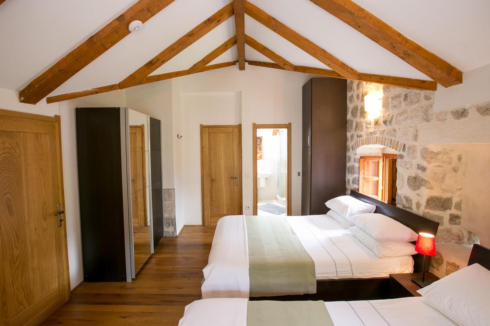 Guesthouse Mrshe Palace Perast Esterno foto